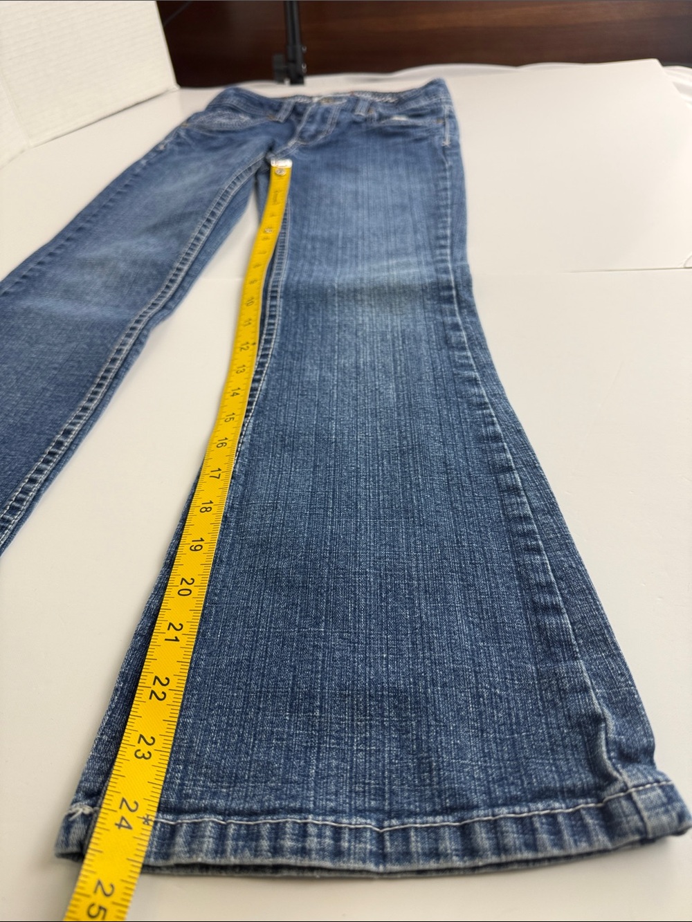Levi's Girls Size 8 Bell Bottom Jeans Medium Wash Adjustable Waist Flare Denim - Picture 8 of 11